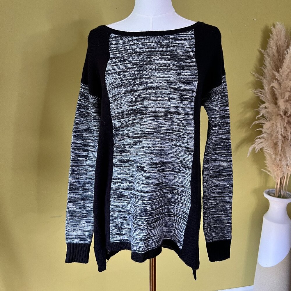 Apt. 9 Women's Black and Gray Long Sleeve Knit Pullover Sweater in Size Small
